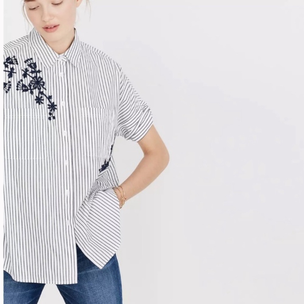Madewell Embroidered Courier Side Button Shirt Size XS EUC